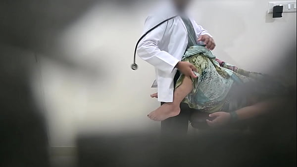 Andhra Telugu Doctor Satisfies Patient Lady