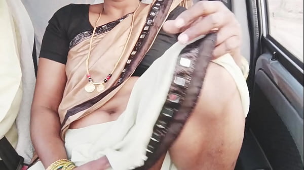 Beautiful Saree Call Girl Engages in Car Sex and Telugu Conversation