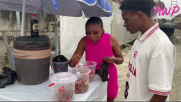 BEAUTIFUL TRADER GETS EXTRA PAYMENT AND HOT BANGING. 4K