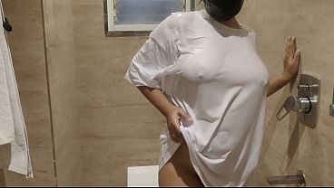 Desi NRI Woman Loves Shower Roleplay