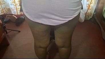 Indian Maid Shows Off Stunning Performance