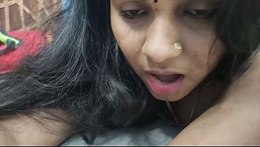 Indian Mallu Couple Engages in Romantic Bondage Scene