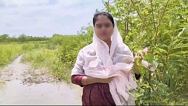 Indian Village Auntie Enjoys Intimate Encounter at Home