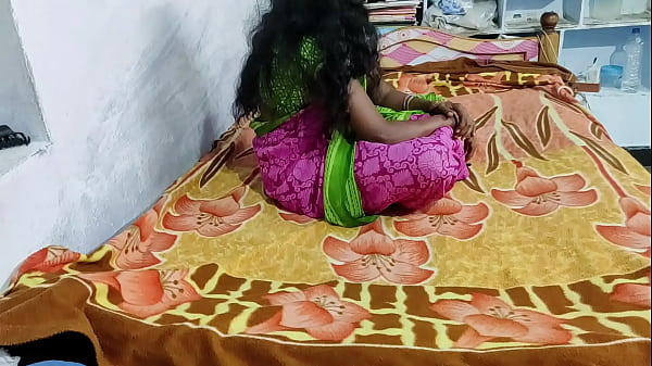 Youranitha Hot Wife Gives a Homemade Body Massage with Vegetable Penetration